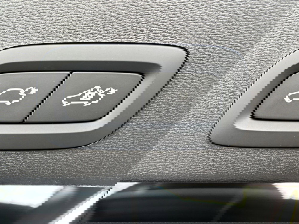 Volvo XC40 nuova a Ferrara (11)