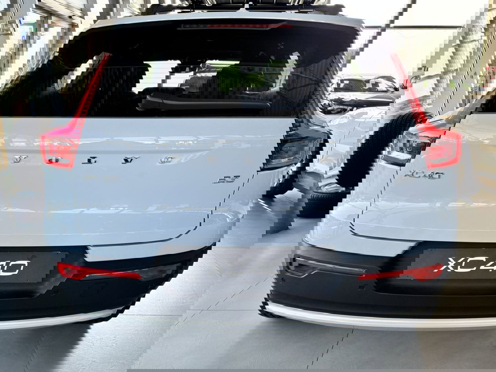 Volvo XC40 nuova a Ferrara (14)