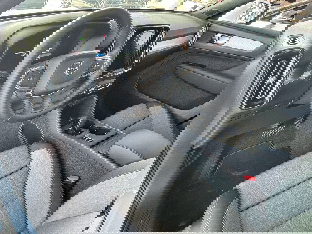 Volvo XC40 nuova a Ferrara (4)