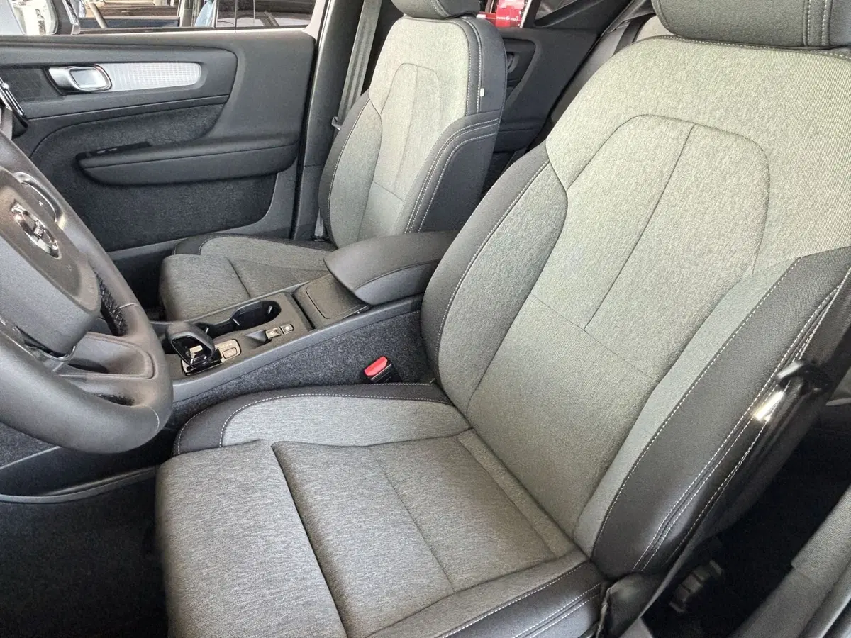 Volvo XC40 nuova a Ferrara (5)