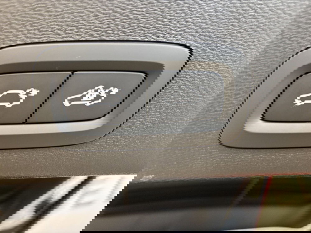 Volvo XC40 nuova a Ferrara (14)