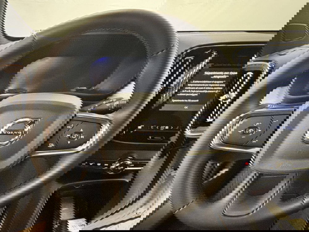 Volvo XC40 nuova a Ferrara (8)