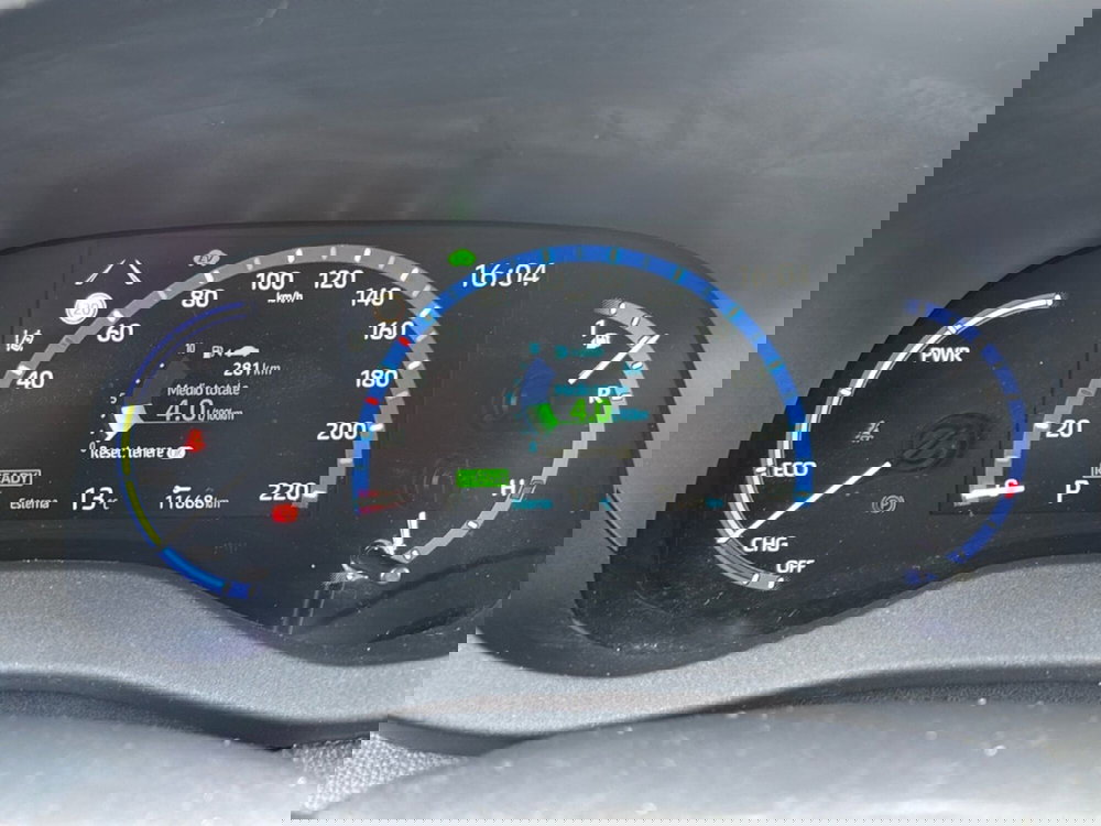 Toyota Yaris Cross usata a Bologna (11)