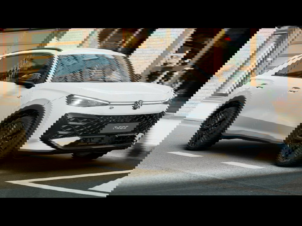 Volkswagen T-Roc nuova a Livorno