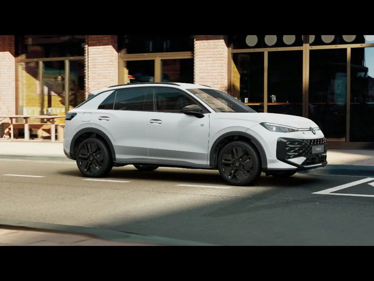 Volkswagen T-Roc nuova a Livorno (3)