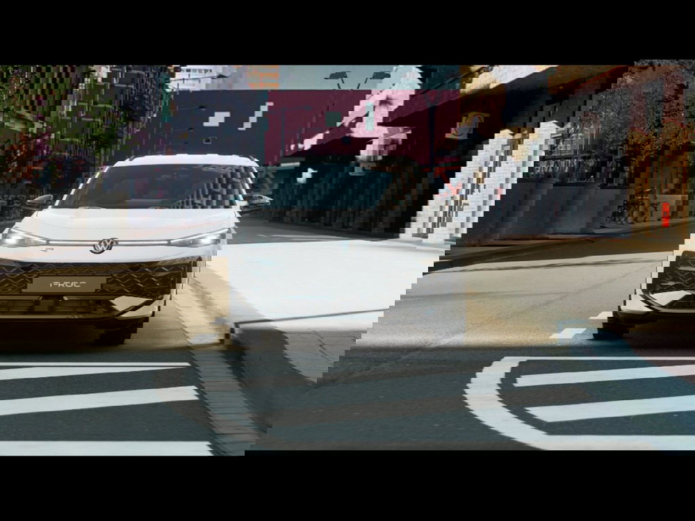 Volkswagen T-Roc nuova a Livorno (5)