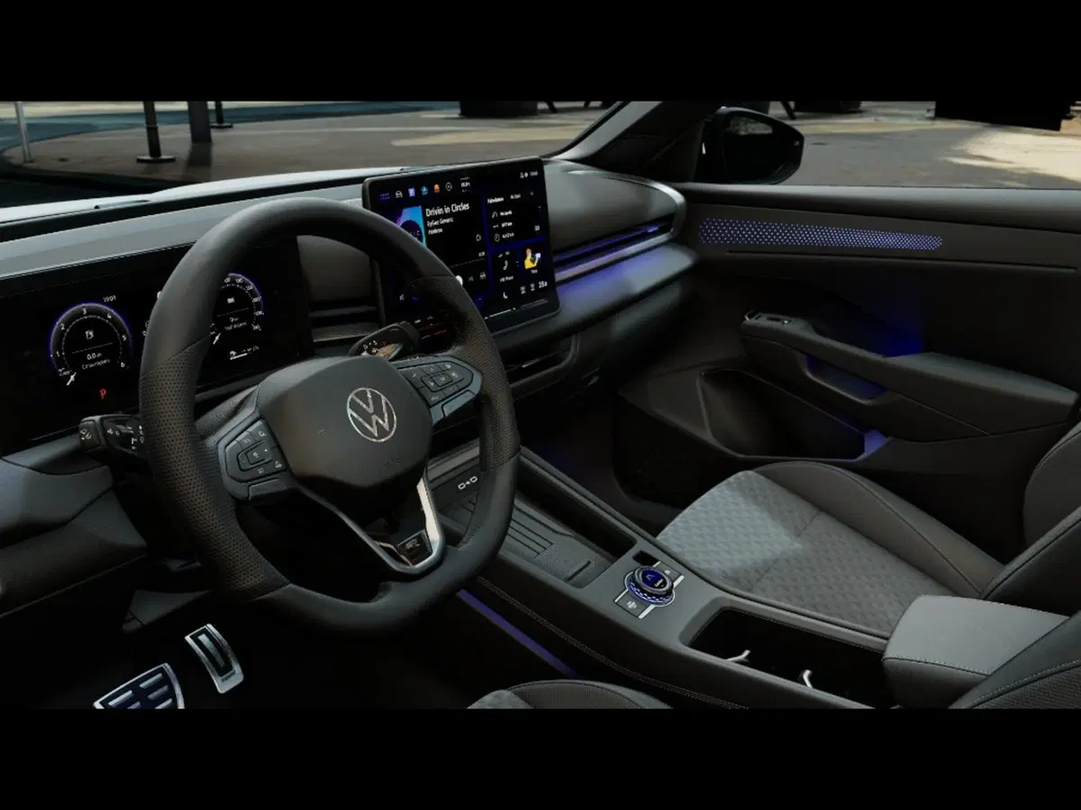 Volkswagen T-Roc nuova a Livorno (6)