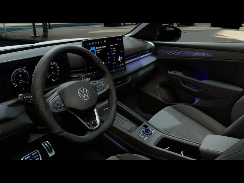 Volkswagen T-Roc nuova a Livorno (6)