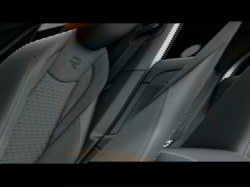 Volkswagen T-Roc nuova a Livorno (7)