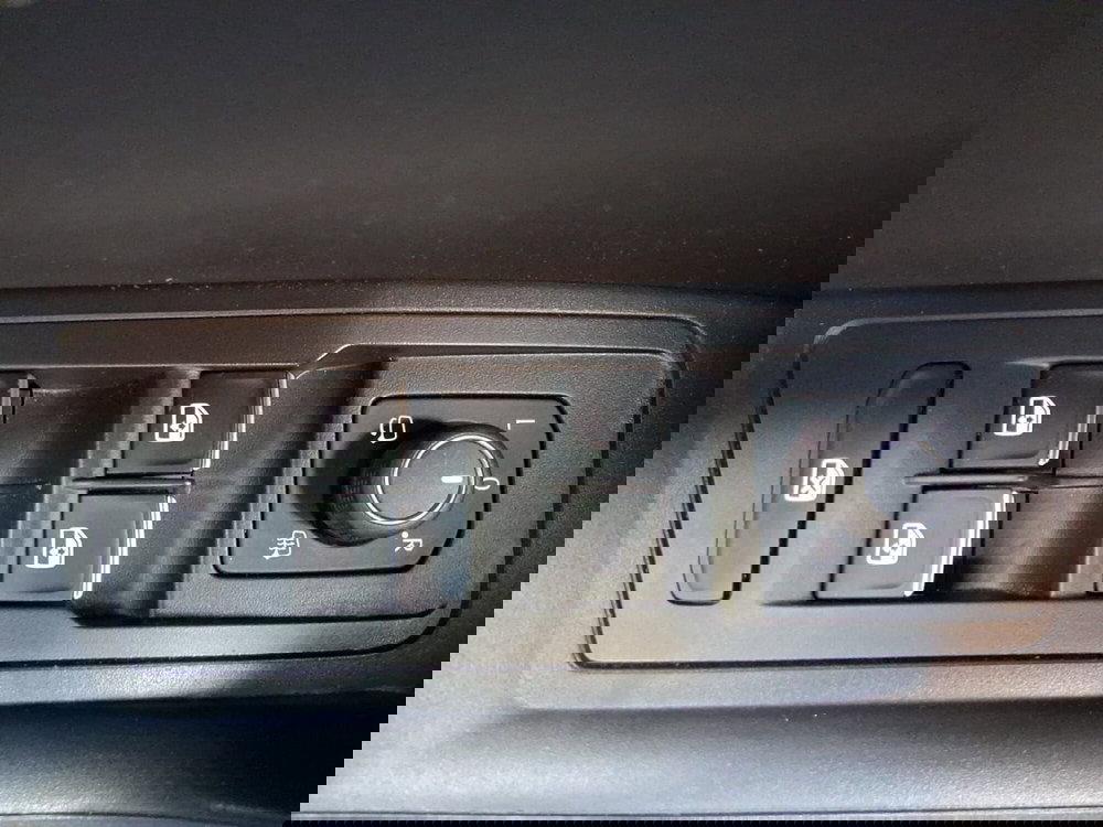 Volkswagen T-Roc usata a Bologna (19)