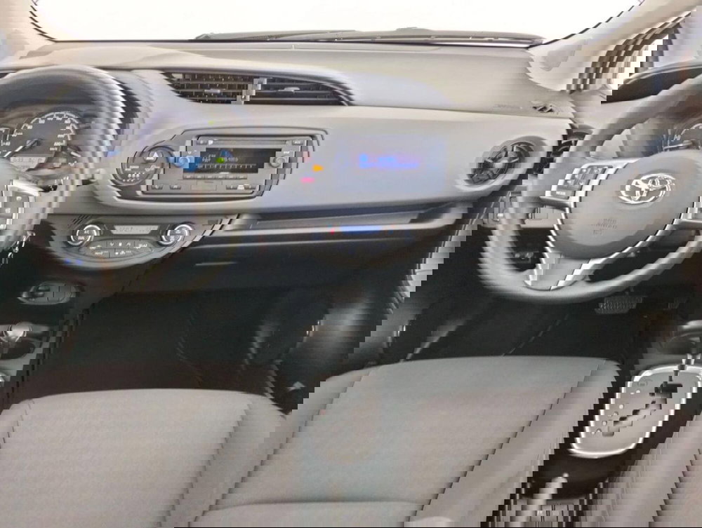 Toyota Yaris usata a Como (4)