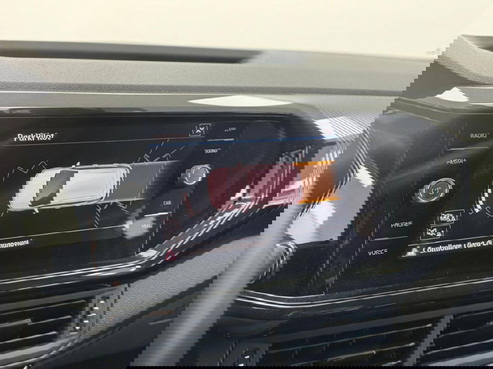 Volkswagen T-Cross usata a Como (17)