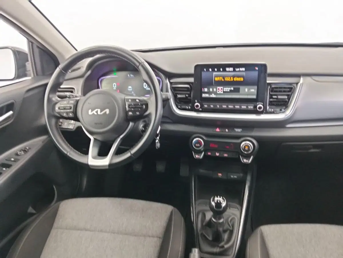 Kia Stonic usata a Como (10)