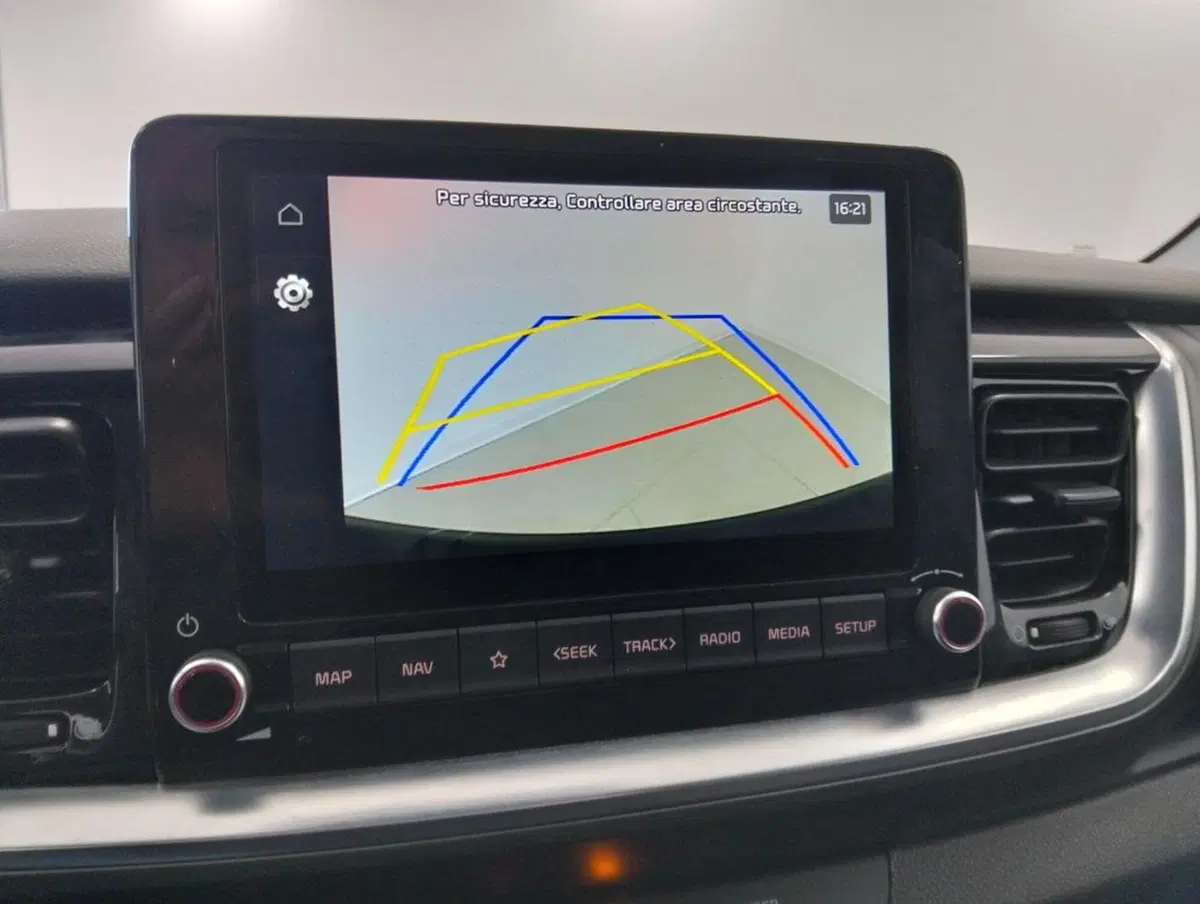 Kia Stonic usata a Como (16)