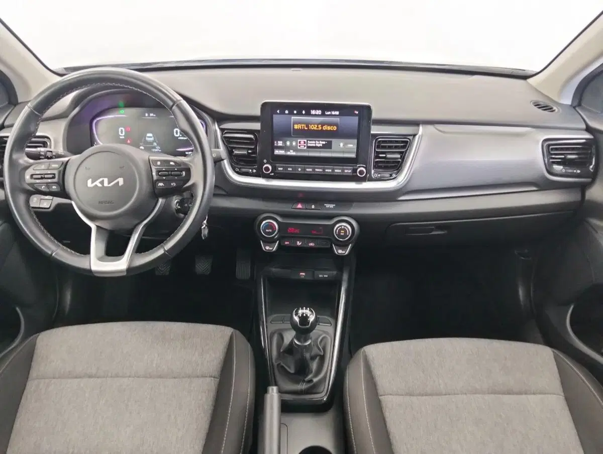 Kia Stonic usata a Como (4)