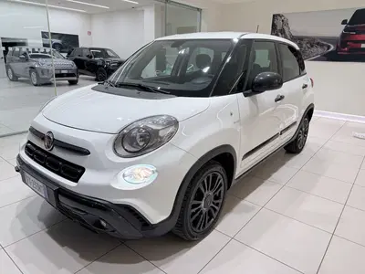 Fiat 500L 1.6 Multijet 120 CV Lounge del 2019 usata a Latina