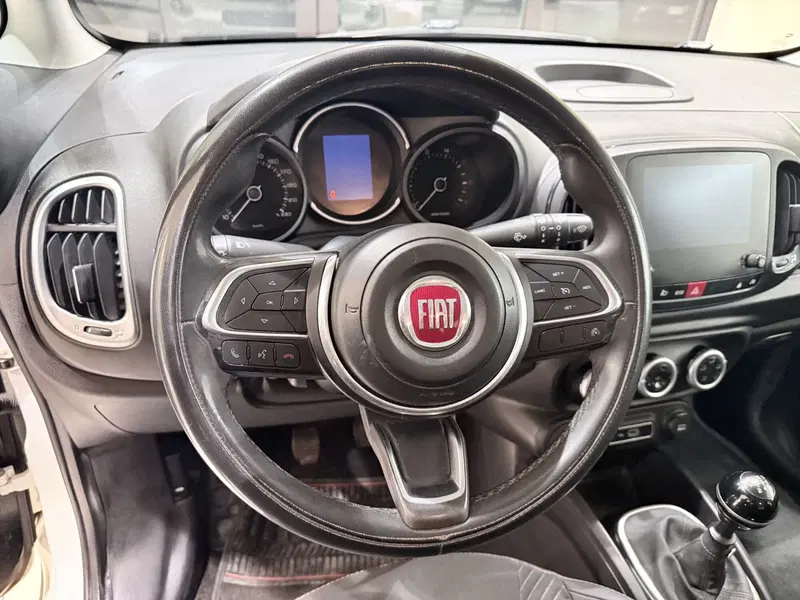Fiat 500L usata a Latina (17)
