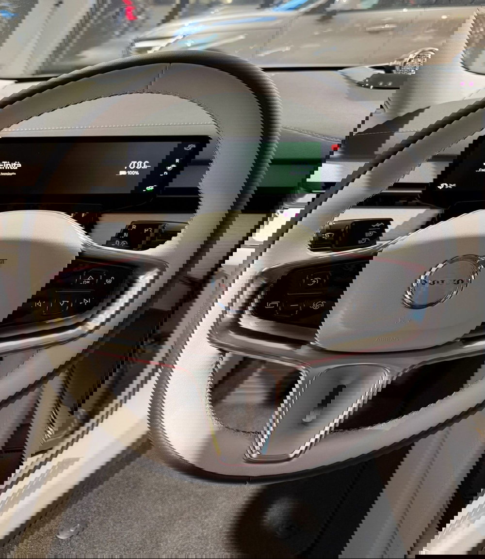 Volvo ES90 nuova a Parma (18)