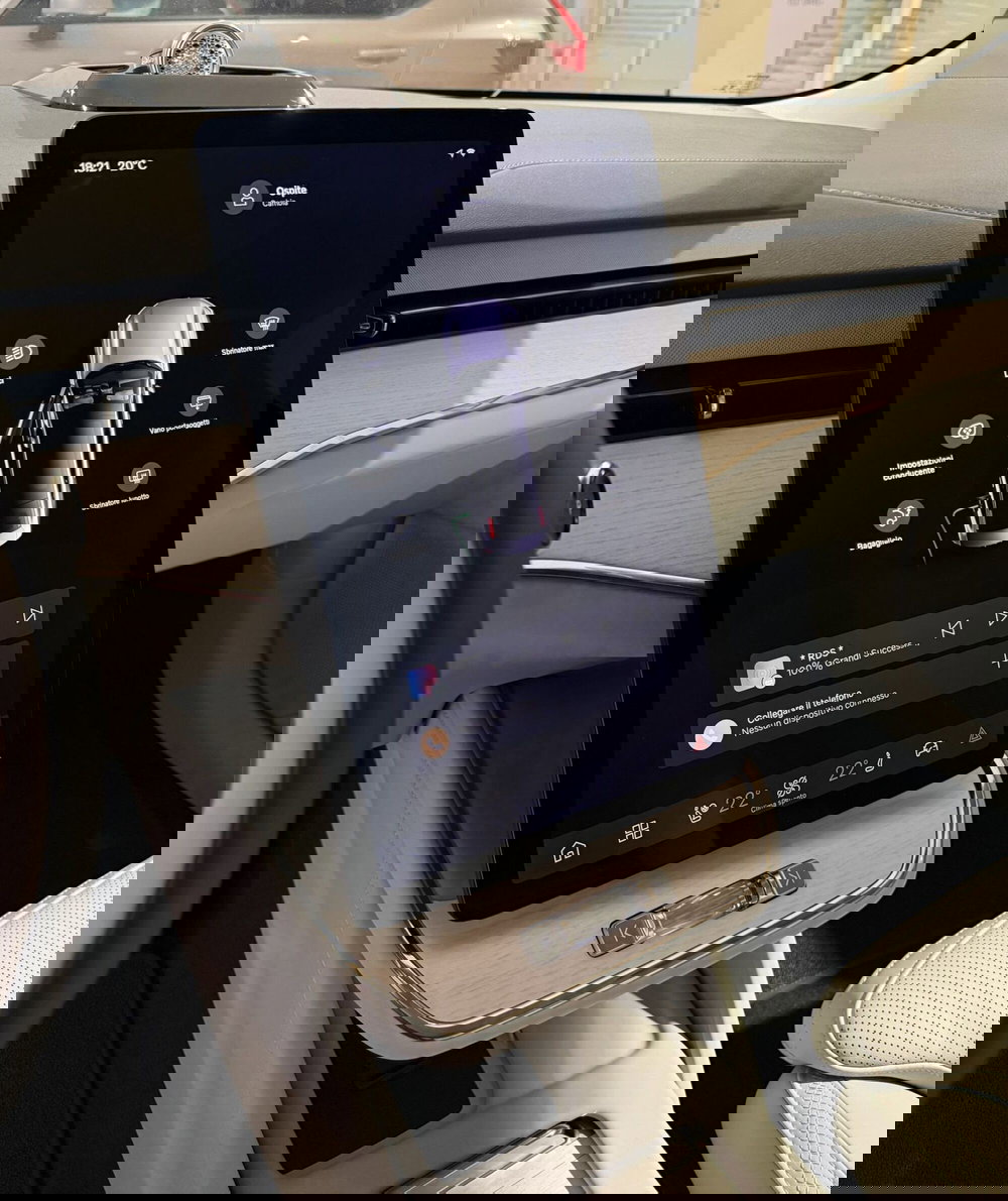 Volvo ES90 nuova a Parma (19)