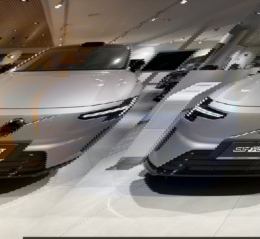 Volvo ES90 nuova a Parma (2)