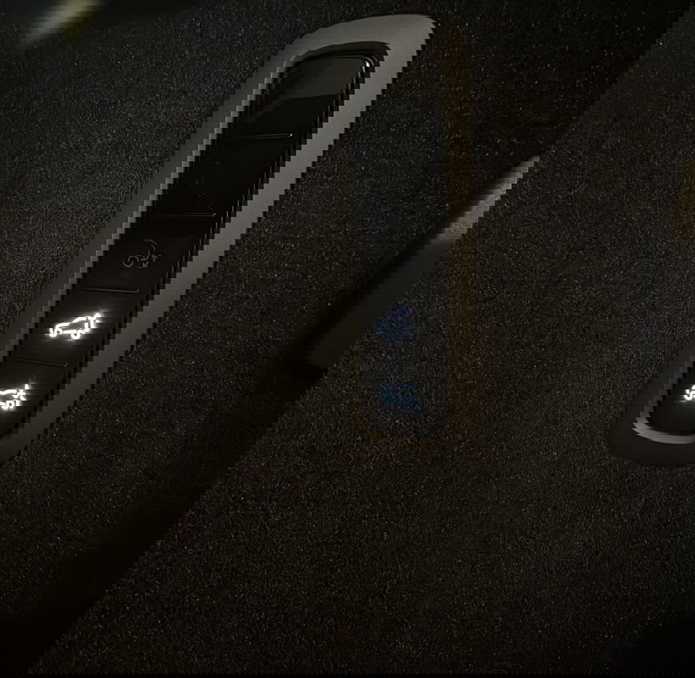 Volvo ES90 nuova a Parma (20)