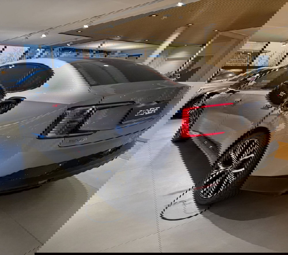 Volvo ES90 nuova a Parma (7)