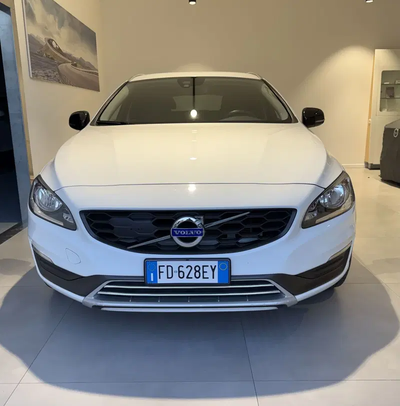 Volvo V60 Cross Country usata a Parma (2)