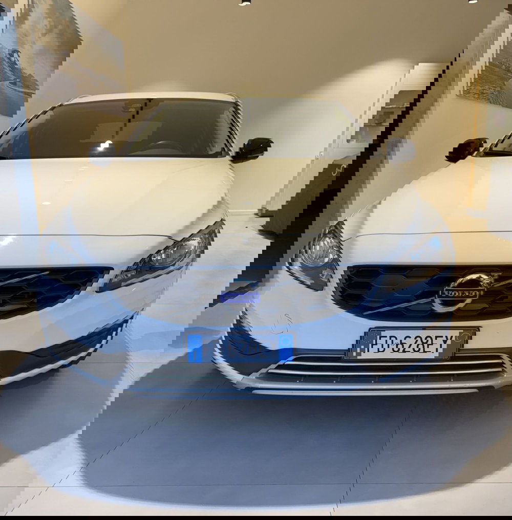 Volvo V60 Cross Country usata a Parma (2)