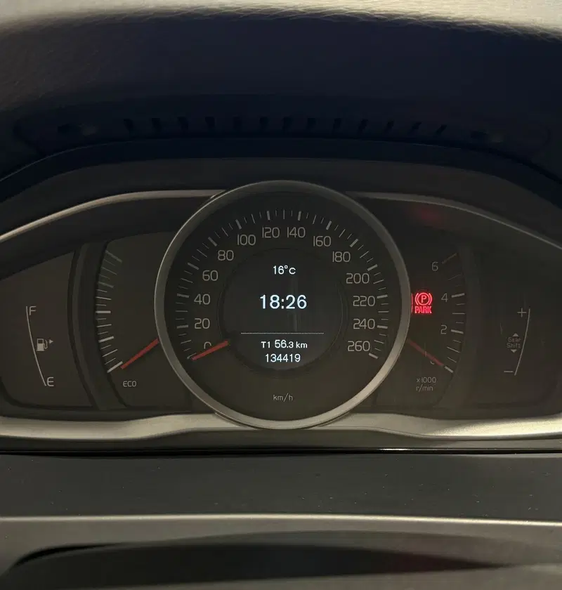 Volvo V60 Cross Country usata a Parma (3)