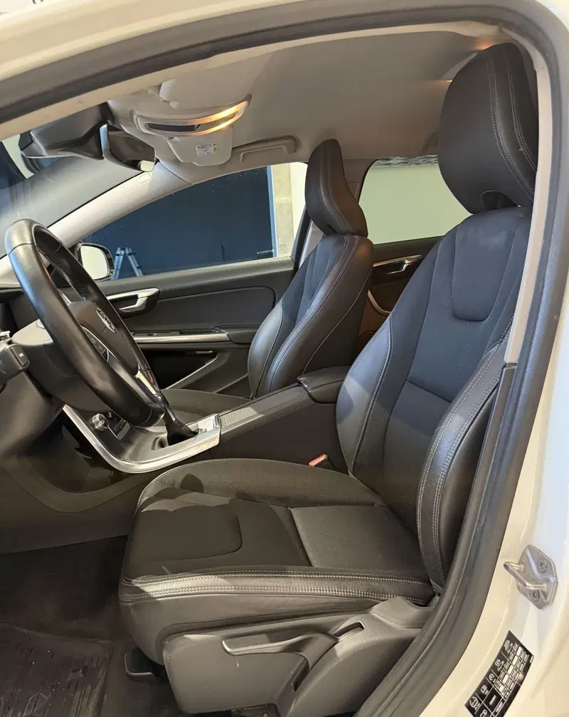 Volvo V60 Cross Country usata a Parma (4)