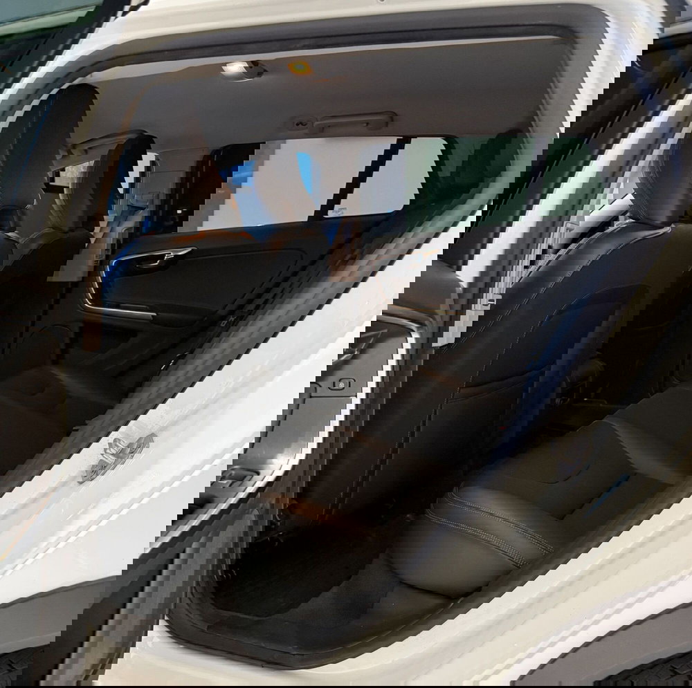 Volvo V60 Cross Country usata a Parma (5)