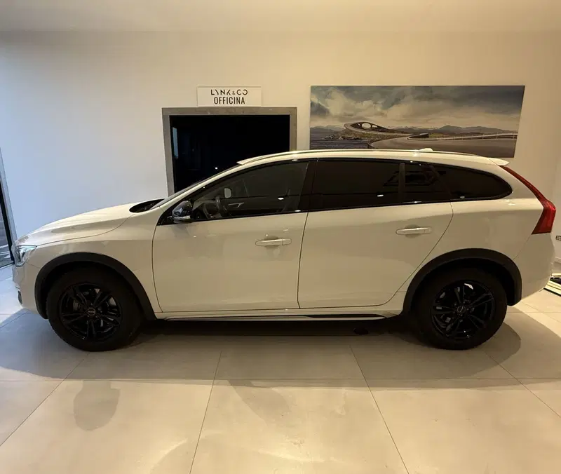 Volvo V60 Cross Country usata a Parma (6)