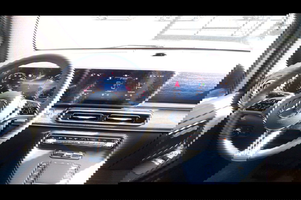 Mercedes-Benz Classe V nuova a Pescara (10)