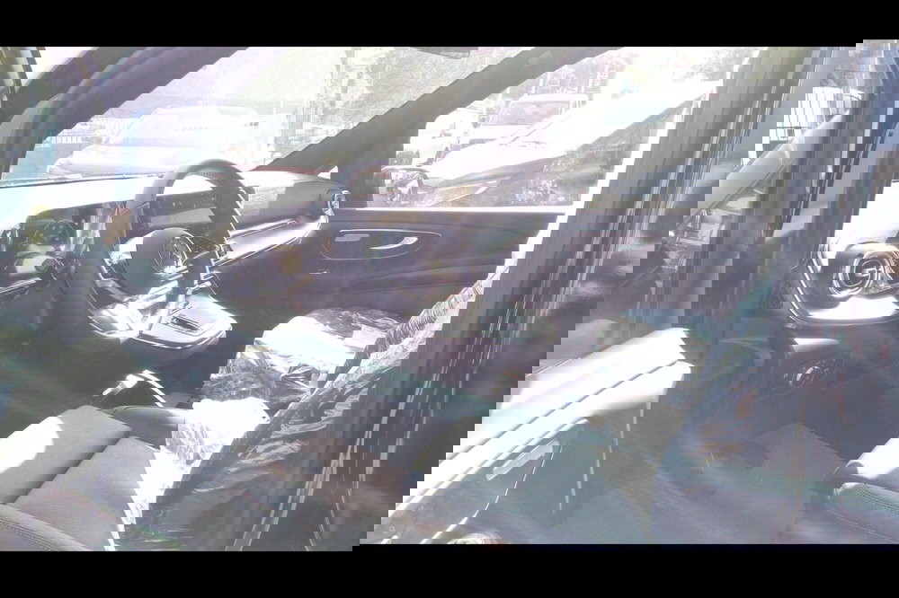 Mercedes-Benz Classe V nuova a Pescara (14)