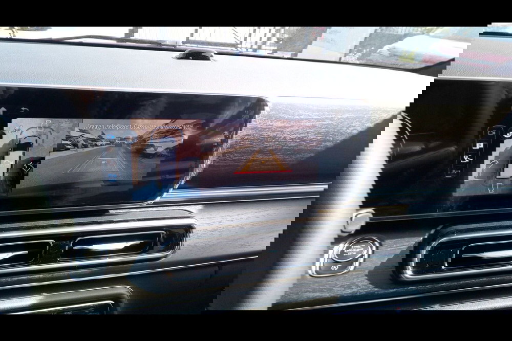 Mercedes-Benz Classe V nuova a Pescara (15)