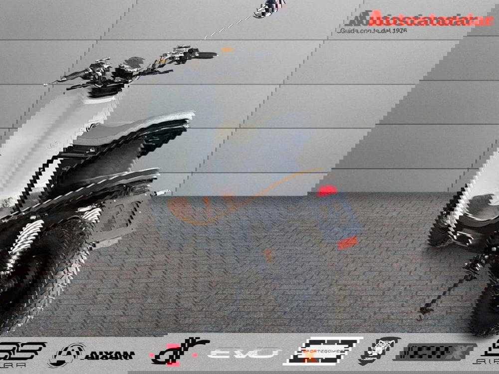 Xev XEV LS nuova a Torino (3)