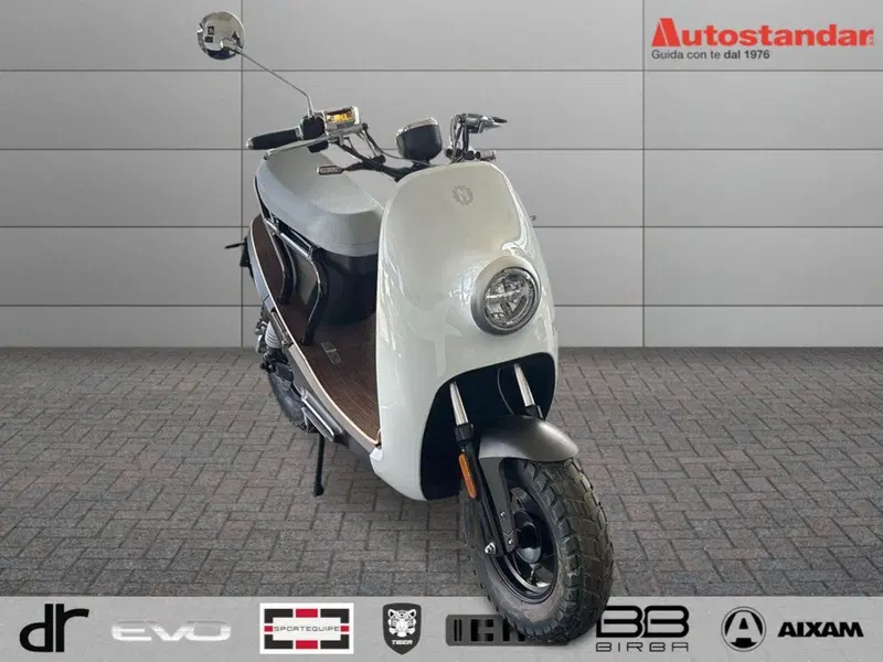 Xev XEV LS nuova a Torino (4)