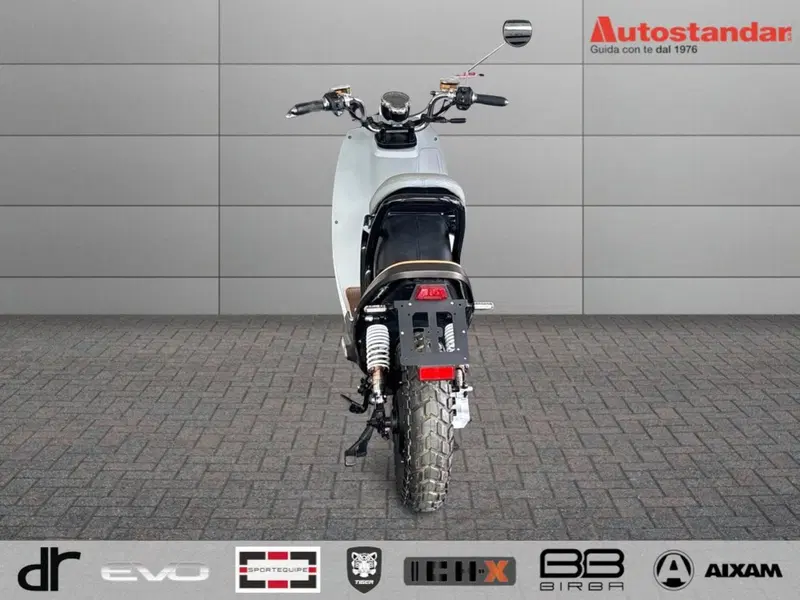 Xev XEV LS nuova a Torino (5)