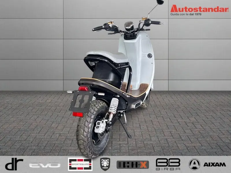 Xev XEV LS nuova a Torino (6)