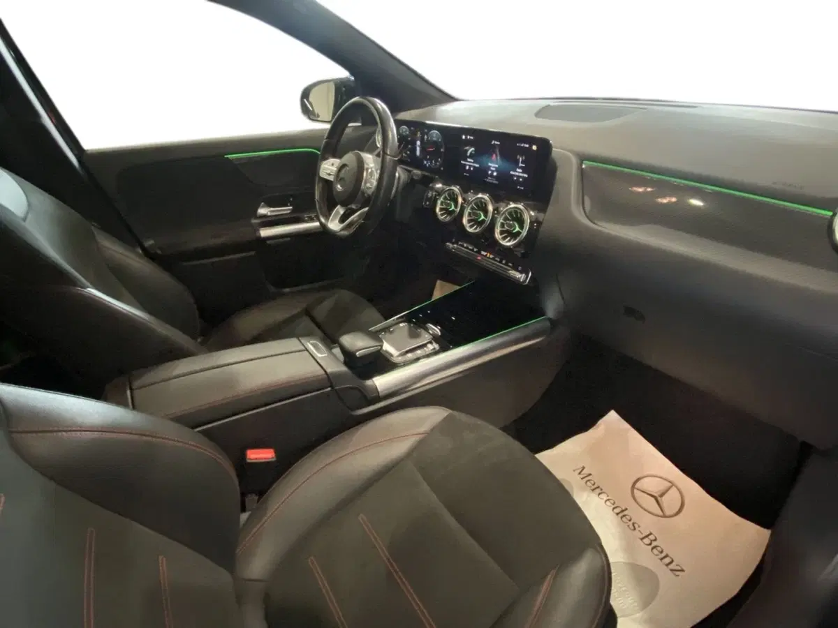 Mercedes-Benz GLA SUV usata a Napoli (14)