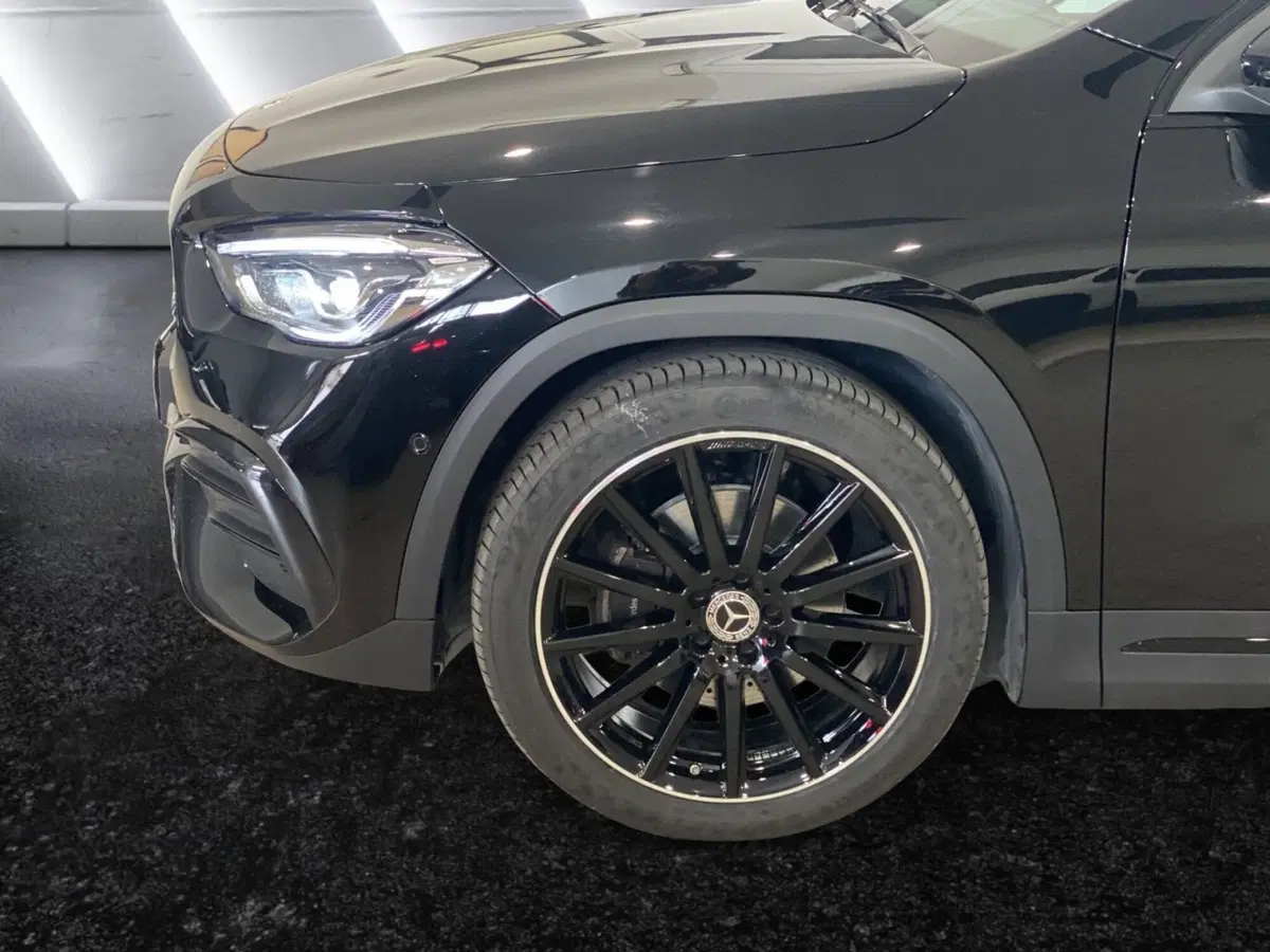 Mercedes-Benz GLA SUV usata a Napoli (9)