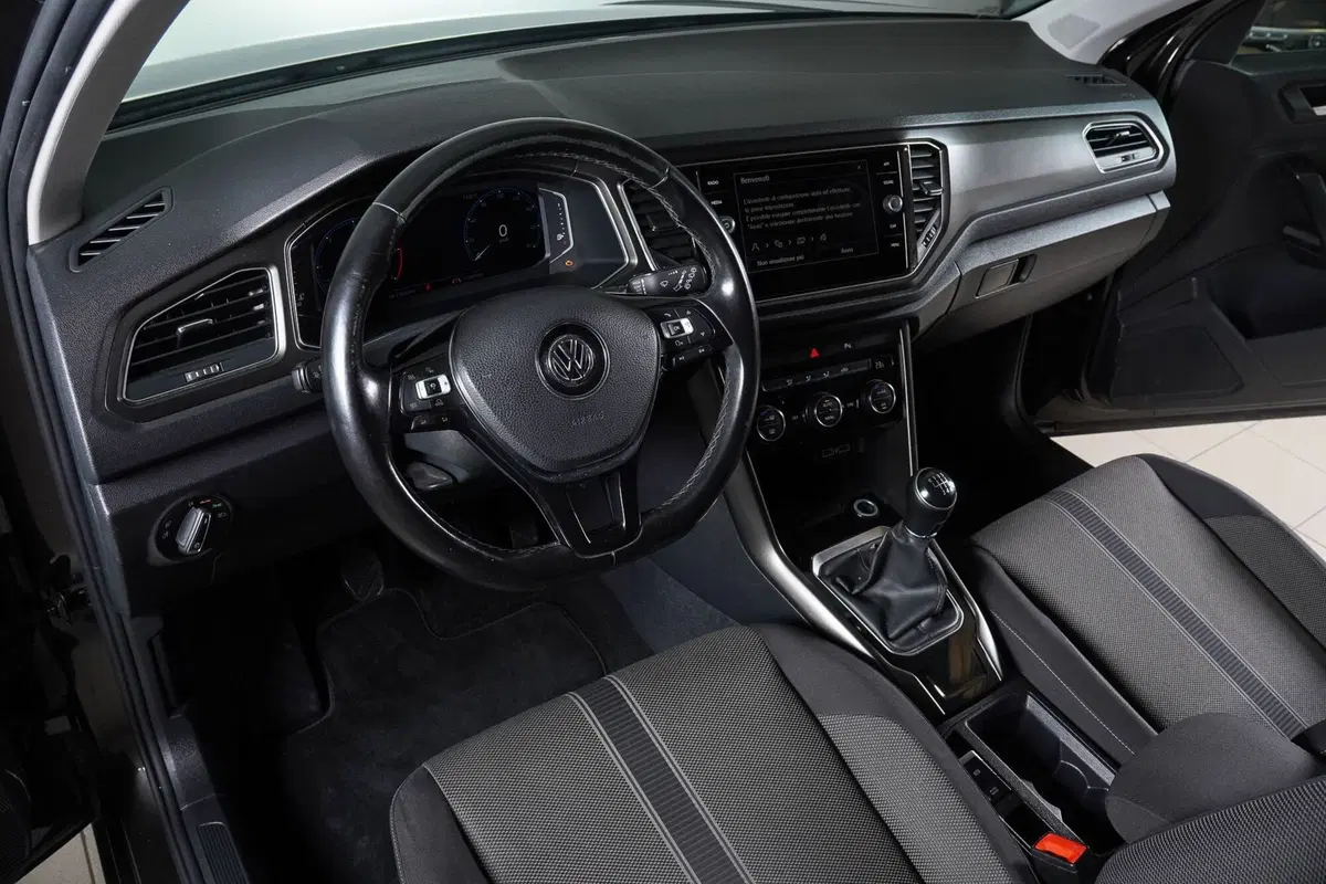 Volkswagen T-Roc usata a Perugia (15)