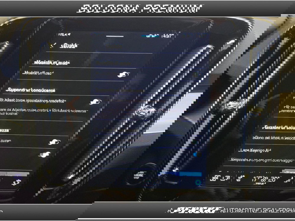 Volvo XC40 usata a Bologna (13)