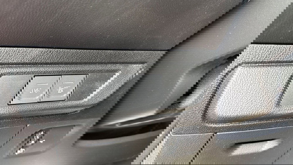 Dacia Sandero usata a Treviso (14)