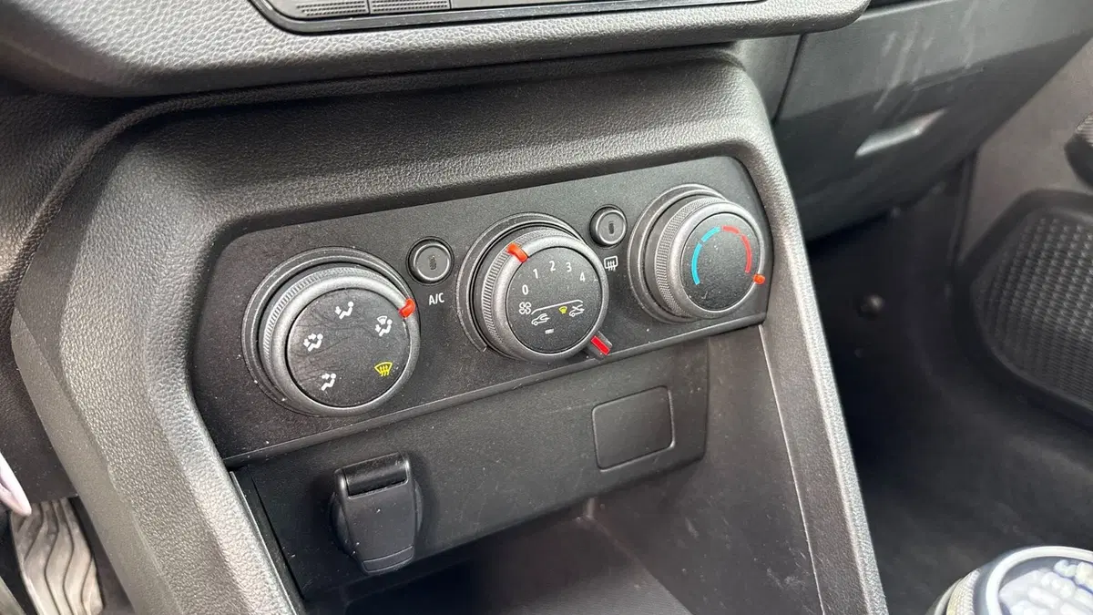 Dacia Sandero usata a Treviso (8)