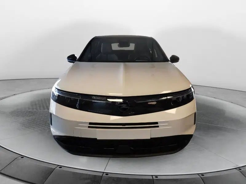 Opel Grandland nuova a Brindisi (2)
