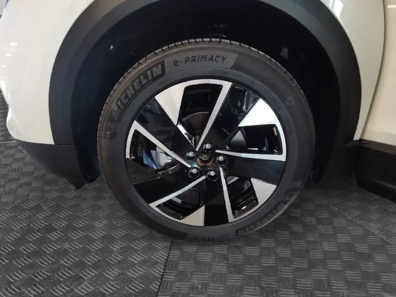 Opel Grandland nuova a Brindisi (9)