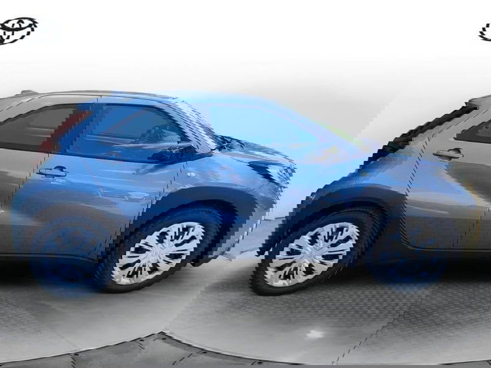 Toyota Aygo X nuova a Perugia (13)