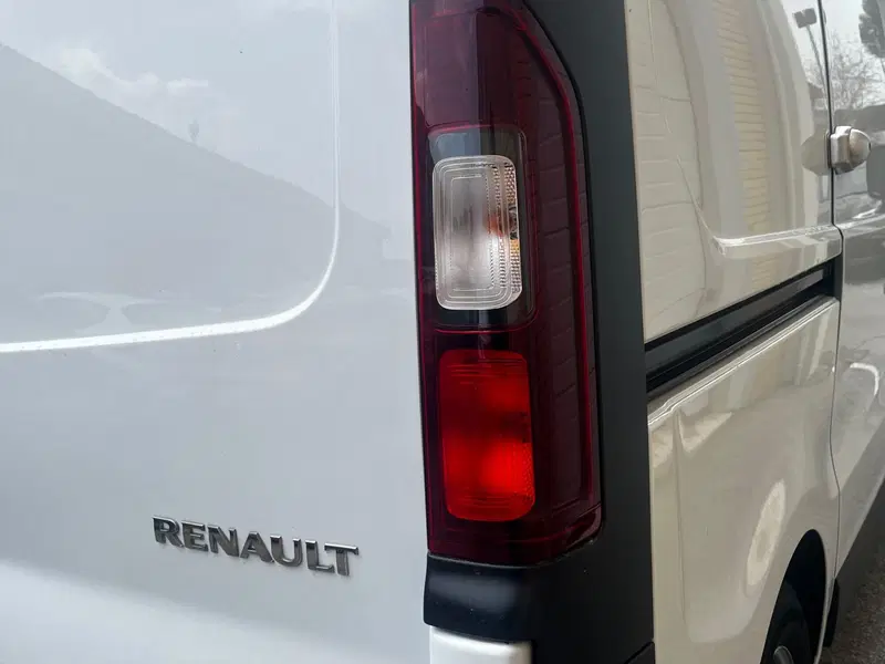 Renault Trafic Furgone usata a Rimini (3)