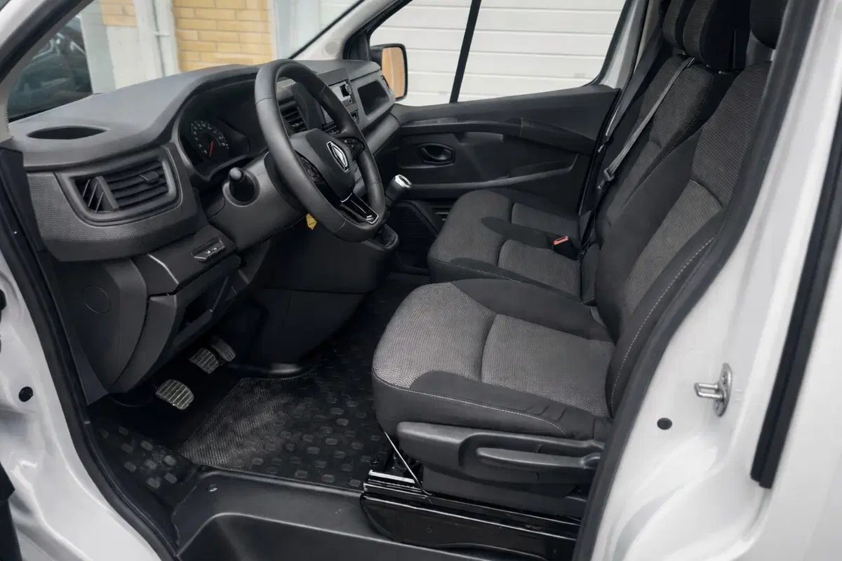 Renault Trafic Furgone usata a Rimini (7)